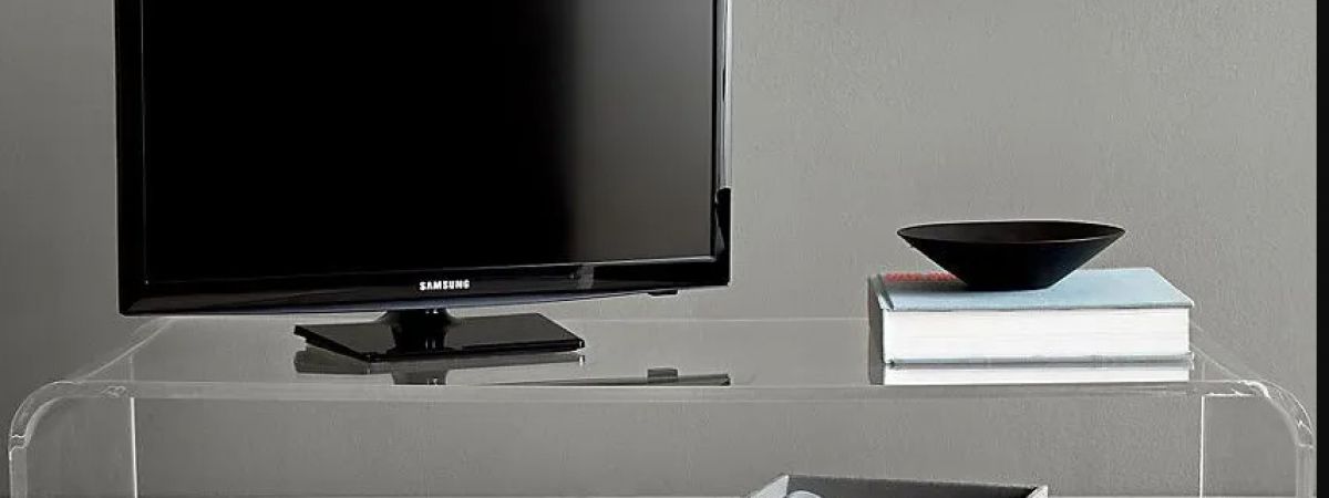 Tavolini per TV in plexiglass