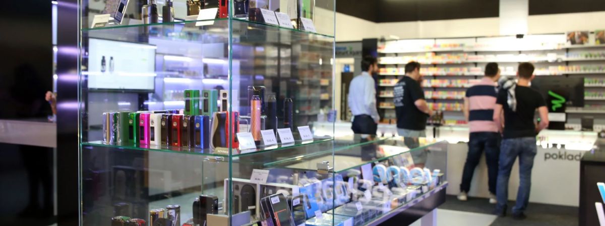 Arredamento per negozi in Plexiglass