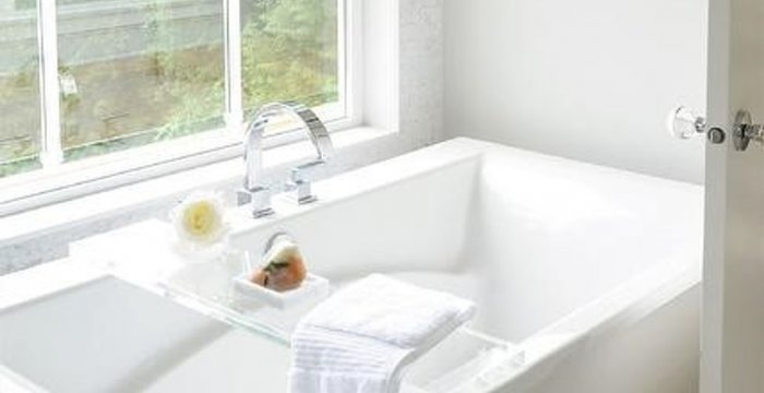 Arredo bagno in plexiglass